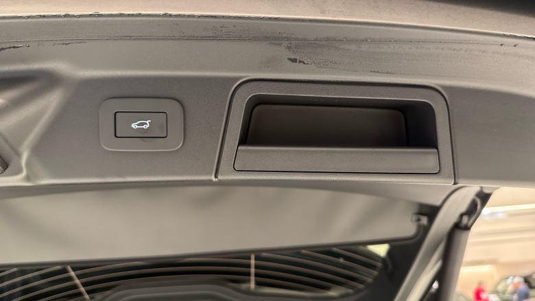 Land Rover Range Rover Velar 2.0 D200 MHEV Dynamic SE 5dr Auto Diesel Estate